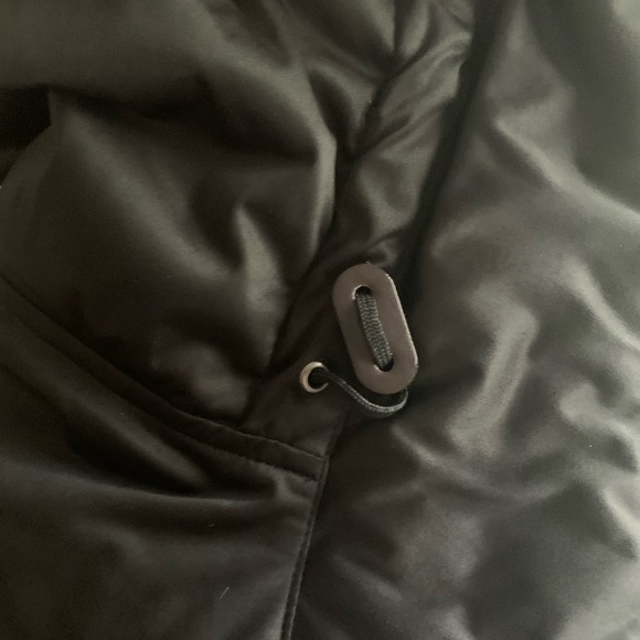 SOLD Kenneth Cole Puffer jacket XL - Picture 7 of 7